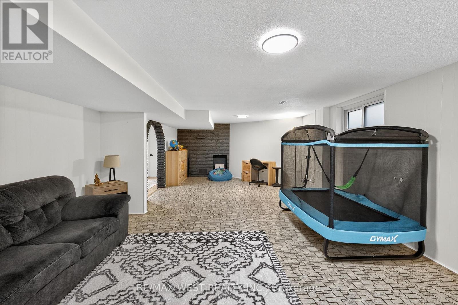 43 St Georges Boulevard, Toronto (Kingsview Village-The Westway), Ontario  M9R 1X3 - Photo 37 - W12429072