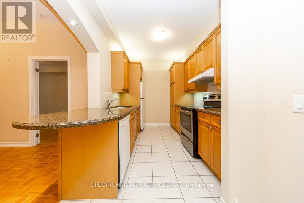 6 - 9519 Keele Street, Vaughan, Ontario  L4K 4L8 - Photo 17 - N12453806