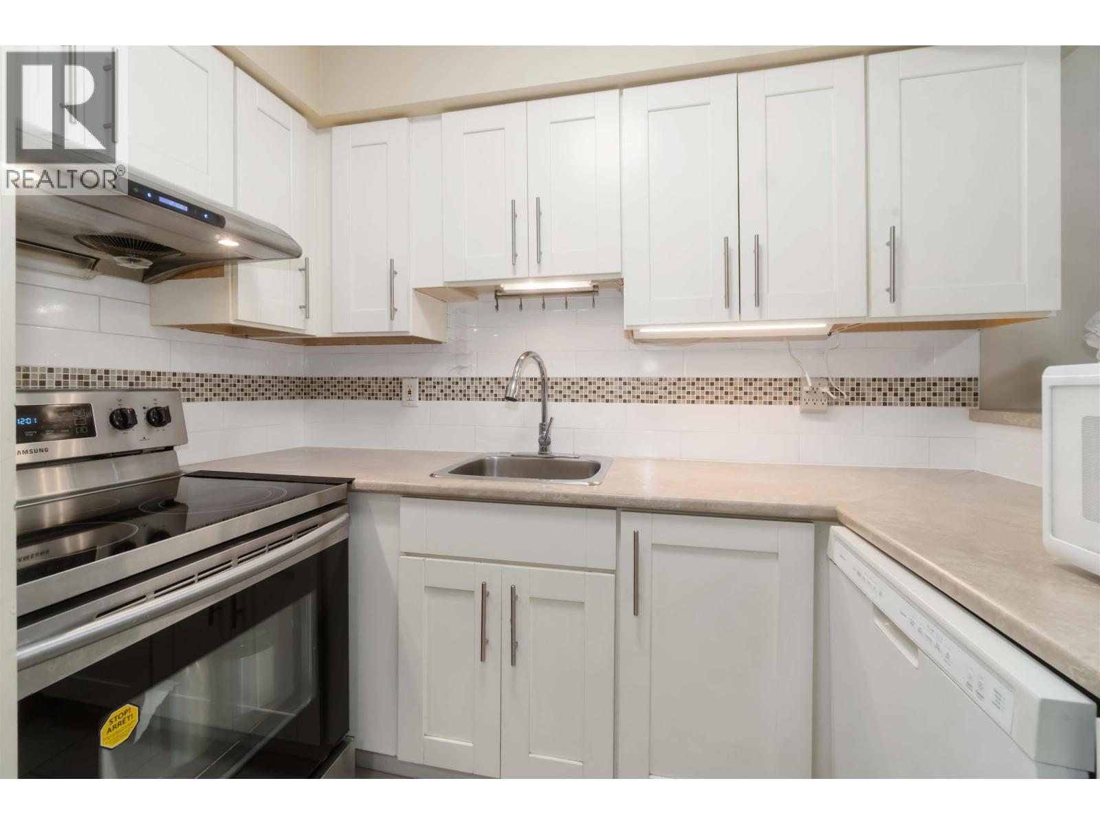 226 8460 Ackroyd Road, Richmond, British Columbia  V6X 3E9 - Photo 8 - R3055948