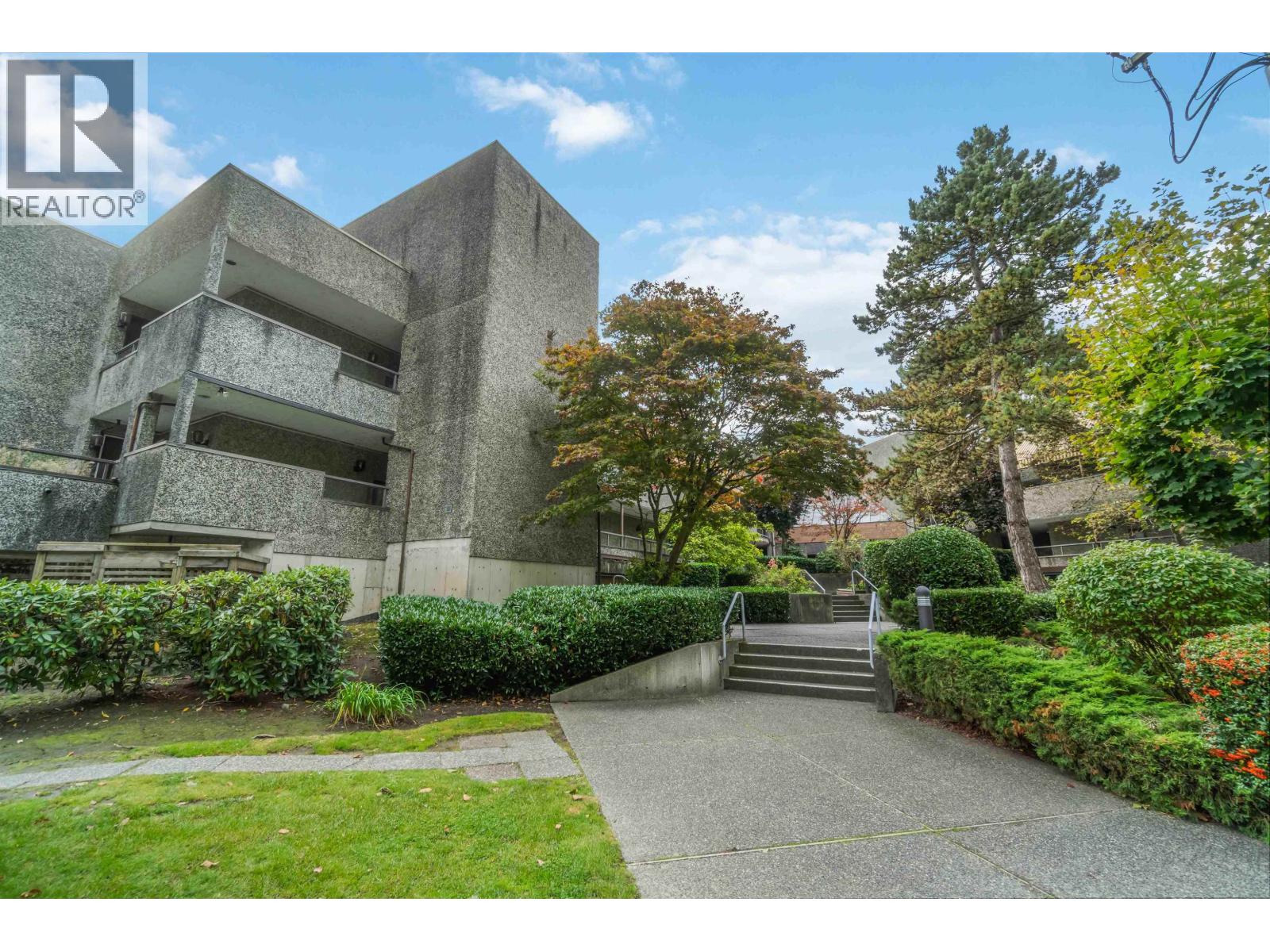 226 8460 ACKROYD ROAD, Richmond, British Columbia