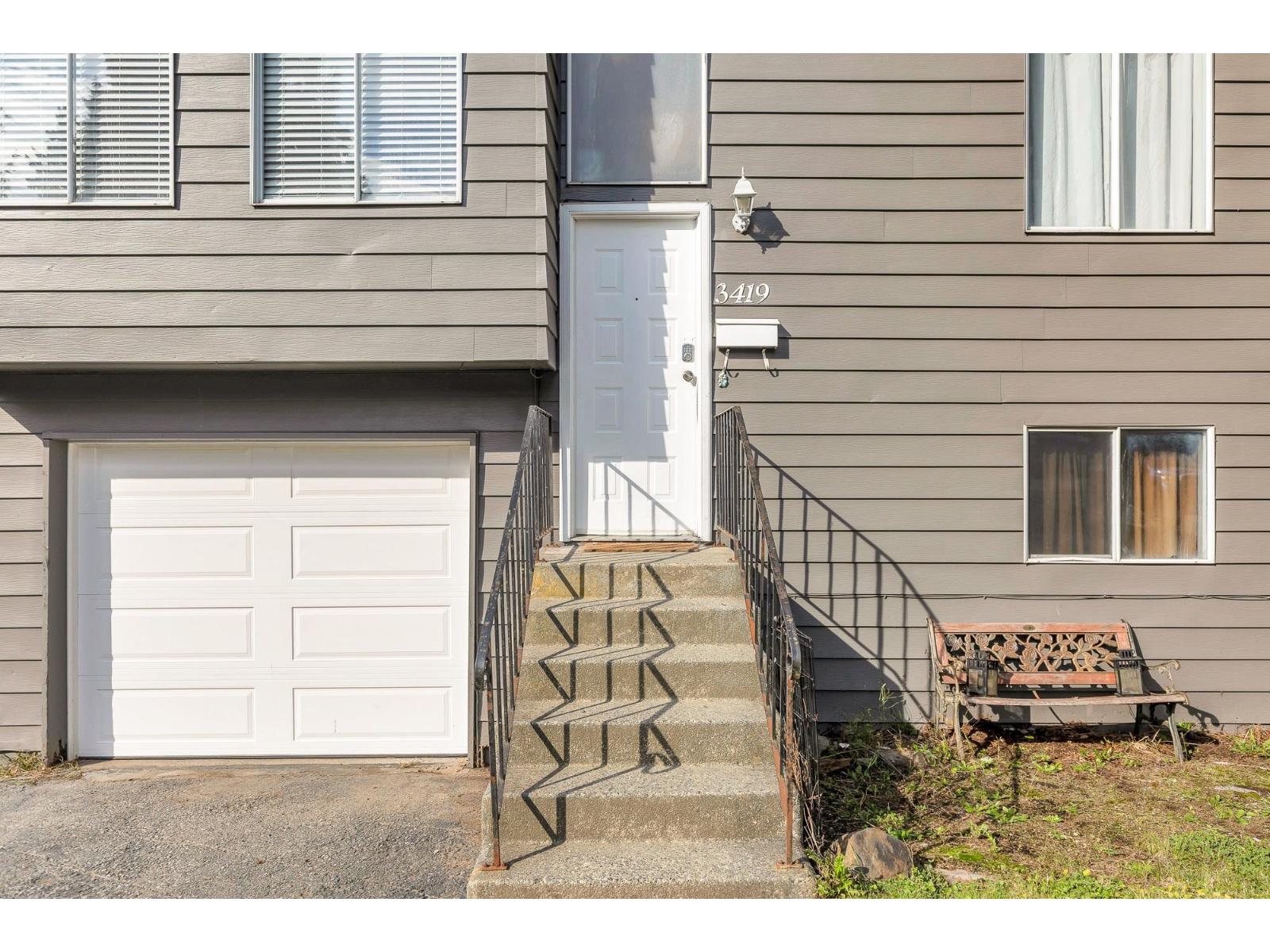 3419 Juniper Crescent, Abbotsford, British Columbia  V2S 7V2 - Photo 3 - R3056859