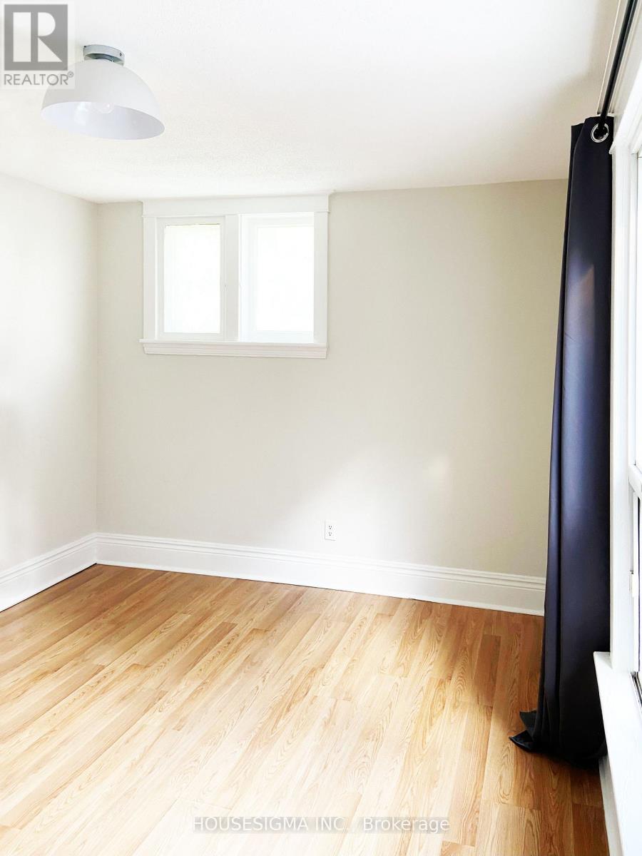 Upper - 19 Erie Avenue, Hamilton, Ontario  L8N 2W5 - Photo 14 - X12454239