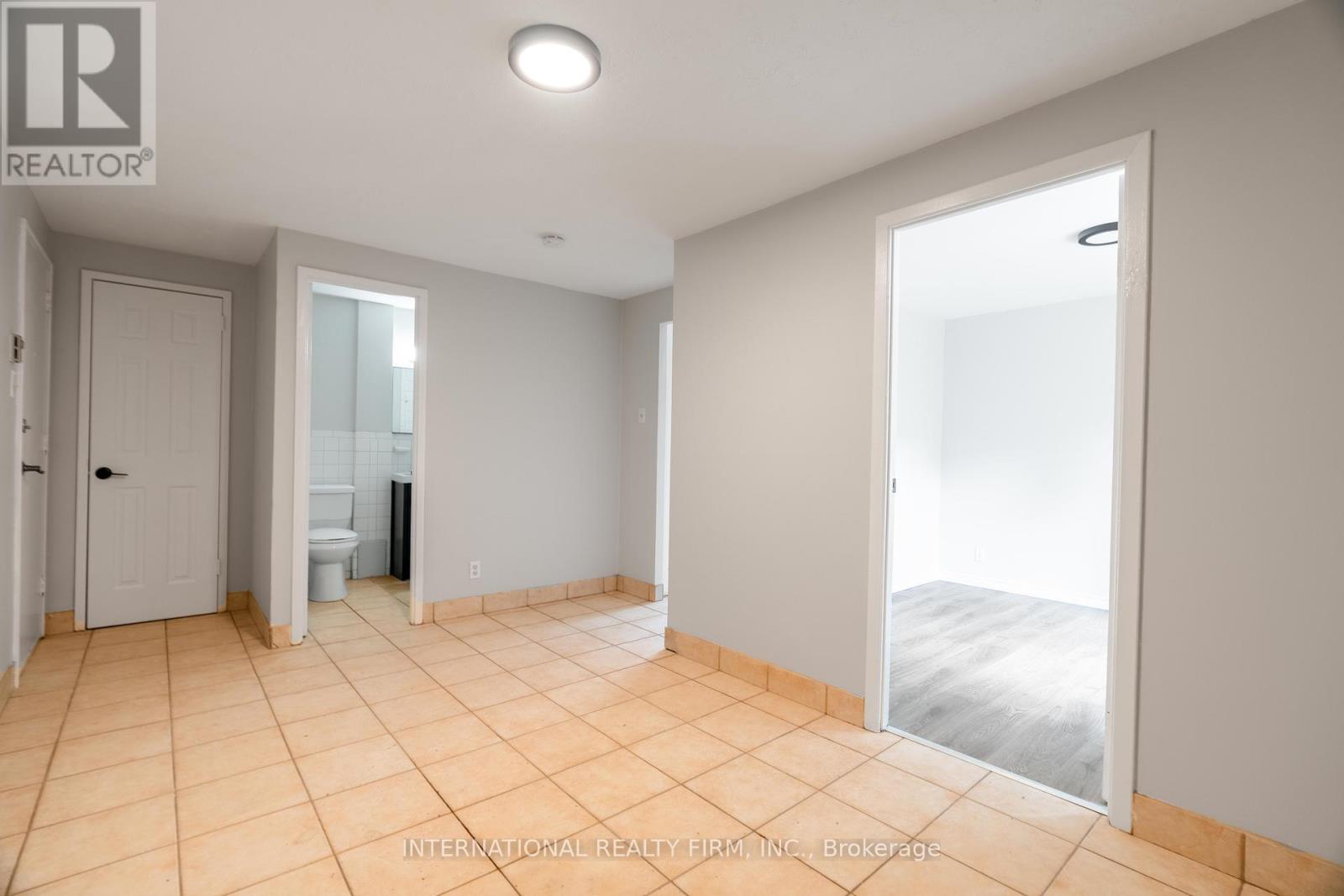 24 Brookside Street, London South, Ontario  N5Z 3J3 - Photo 4 - X12454270