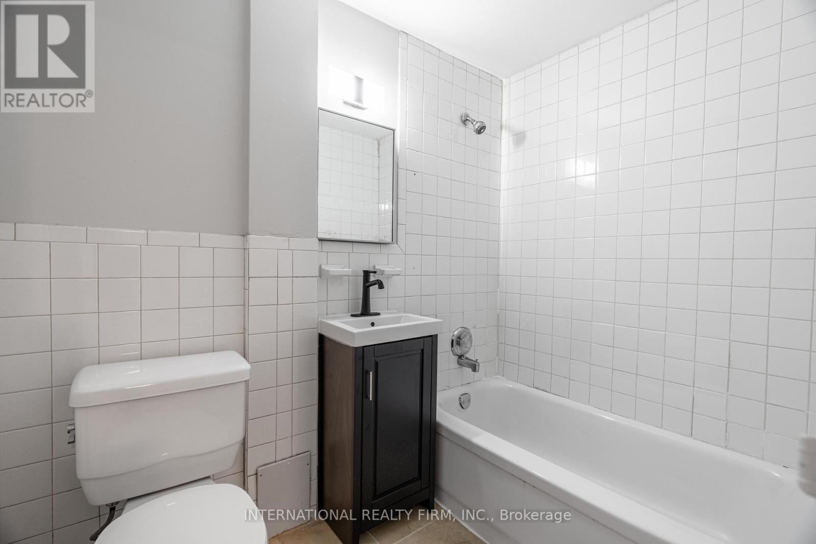 24 Brookside Street, London South, Ontario  N5Z 3J3 - Photo 8 - X12454270