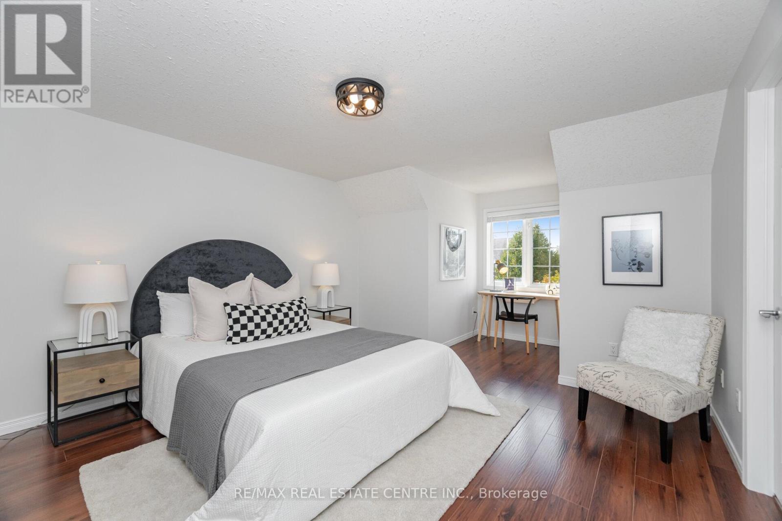 127 Silurian Drive, Guelph, Ontario  N1E 7G2 - Photo 23 - X12454272