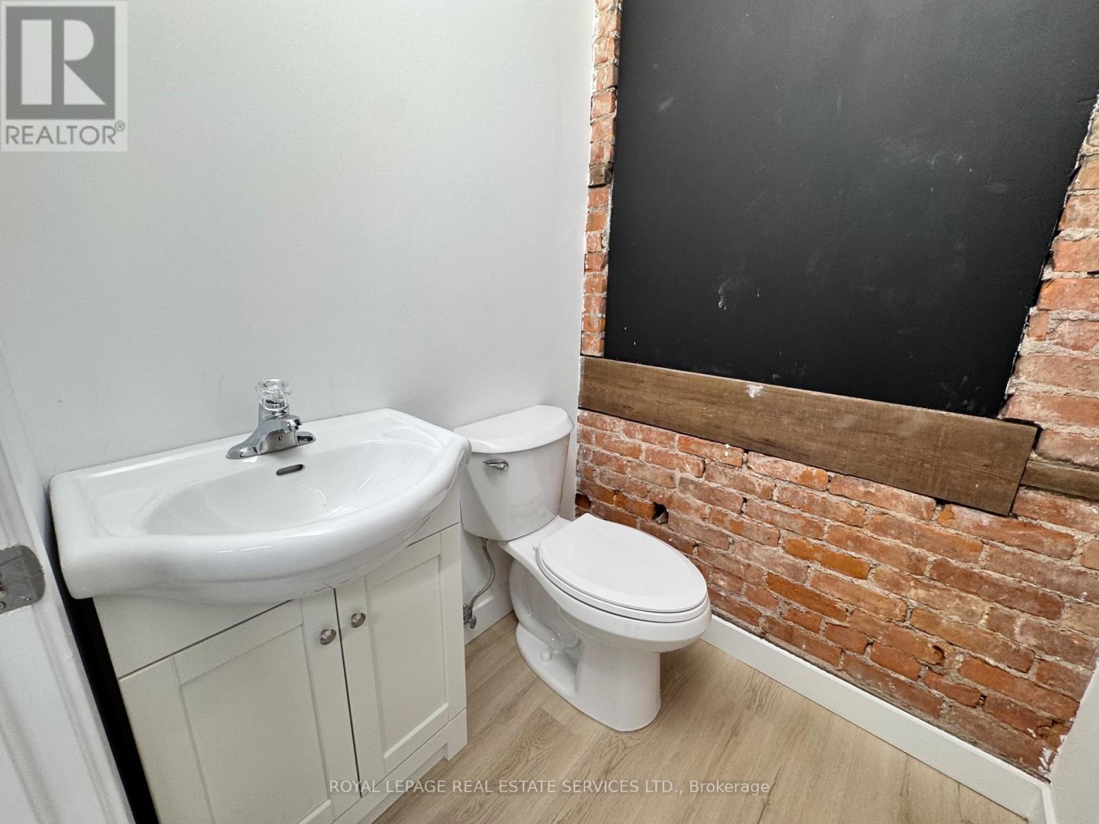 1070 Barton Street E, Hamilton, Ontario  L8L 3E6 - Photo 8 - X12454301