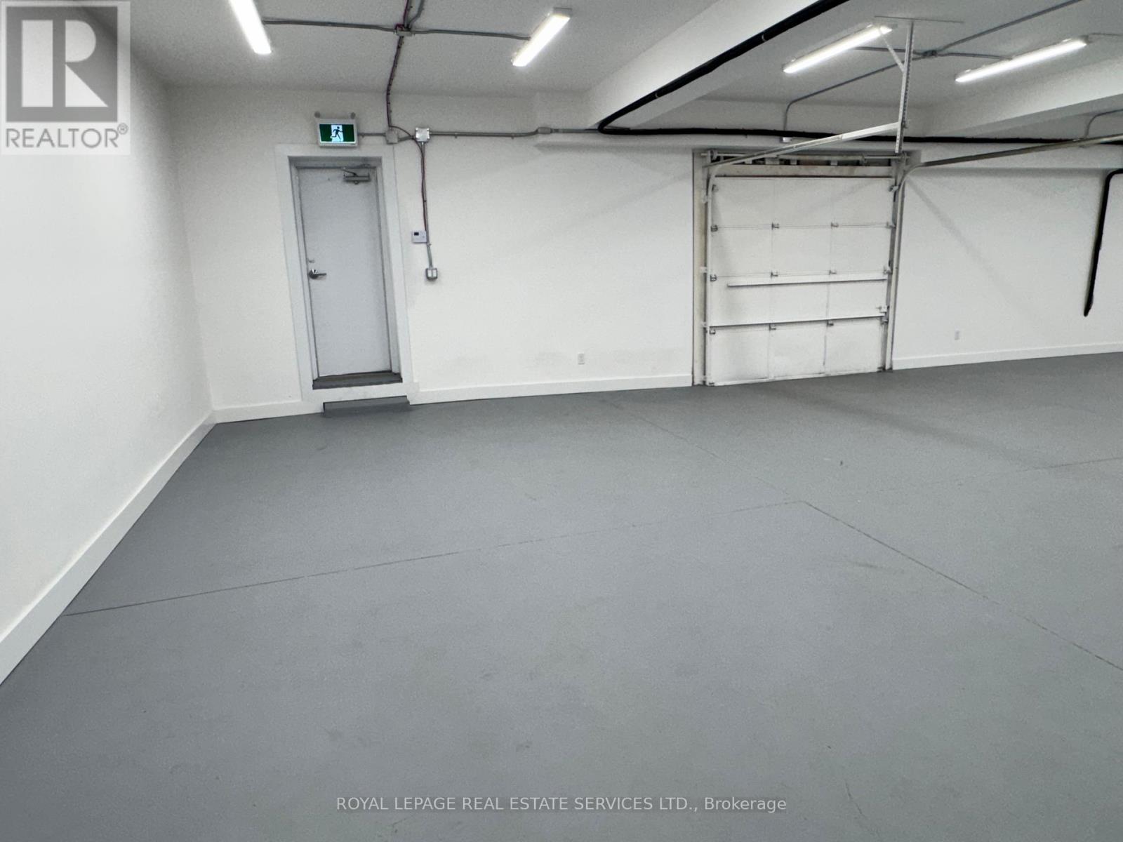 1068 Barton Street E, Hamilton, Ontario  L8L 3E6 - Photo 15 - X12454304