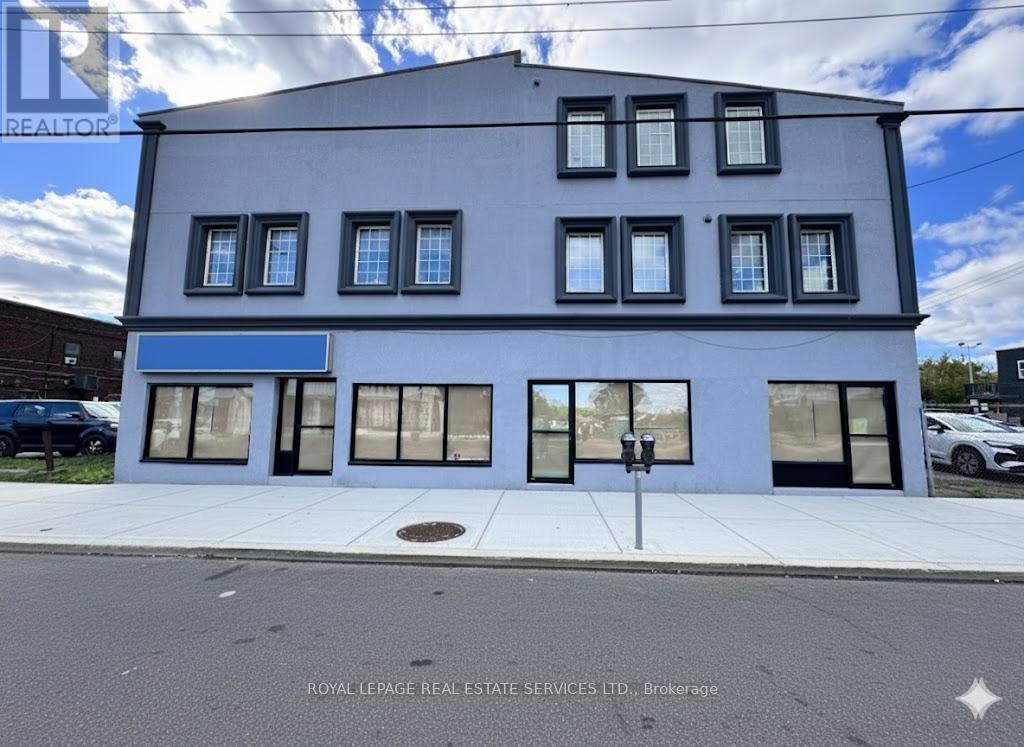 1072 BARTON STREET E, Hamilton, Ontario