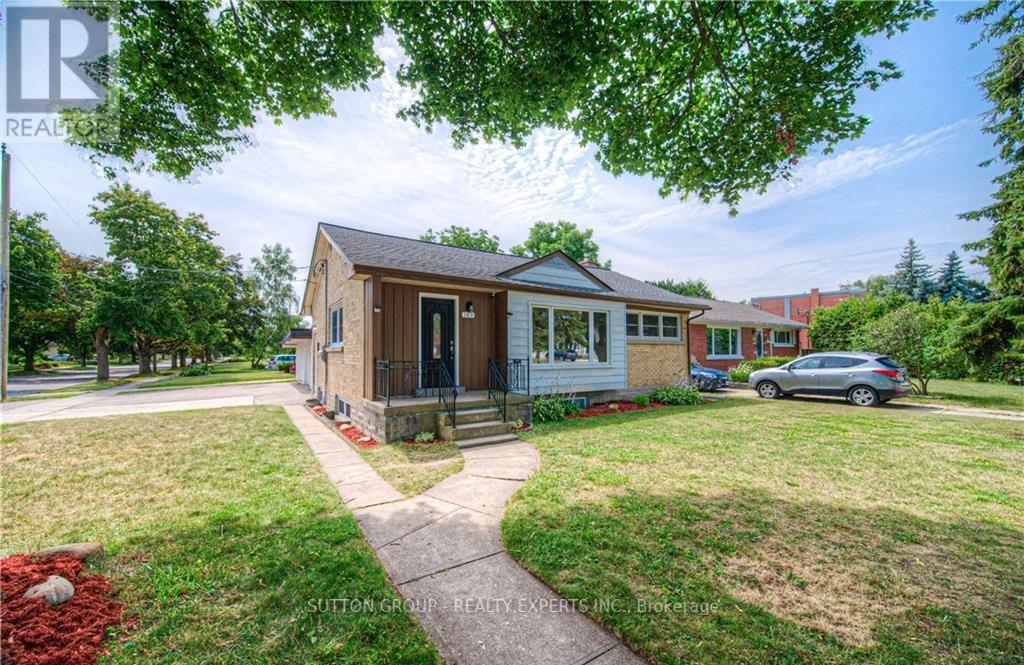 Upper - 169 Bruce Street, Kitchener, Ontario  N2B 1Z2 - Photo 2 - X12454330