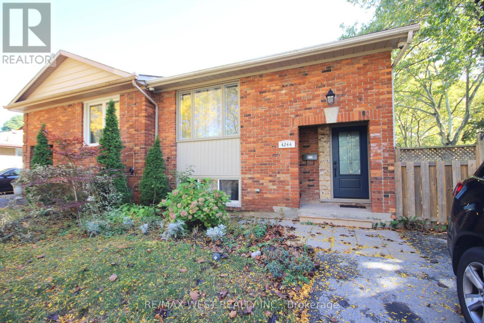 4244 YORK DRIVE, Niagara Falls, Ontario