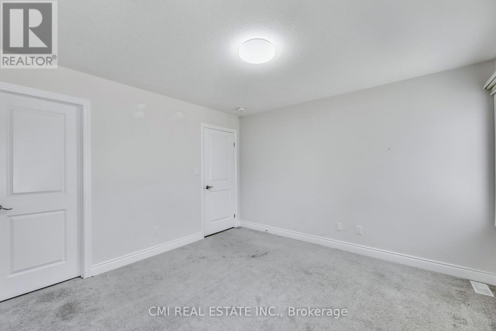 2355 Bakervilla Street, London South, Ontario  N6P 0H4 - Photo 32 - X12454346