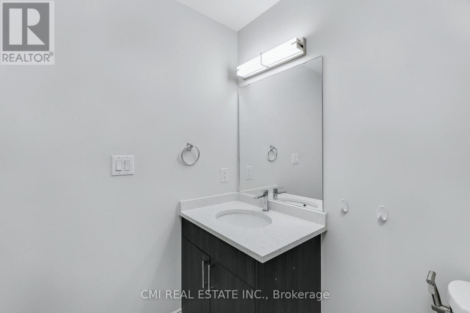 2355 Bakervilla Street, London South, Ontario  N6P 0H4 - Photo 38 - X12454346