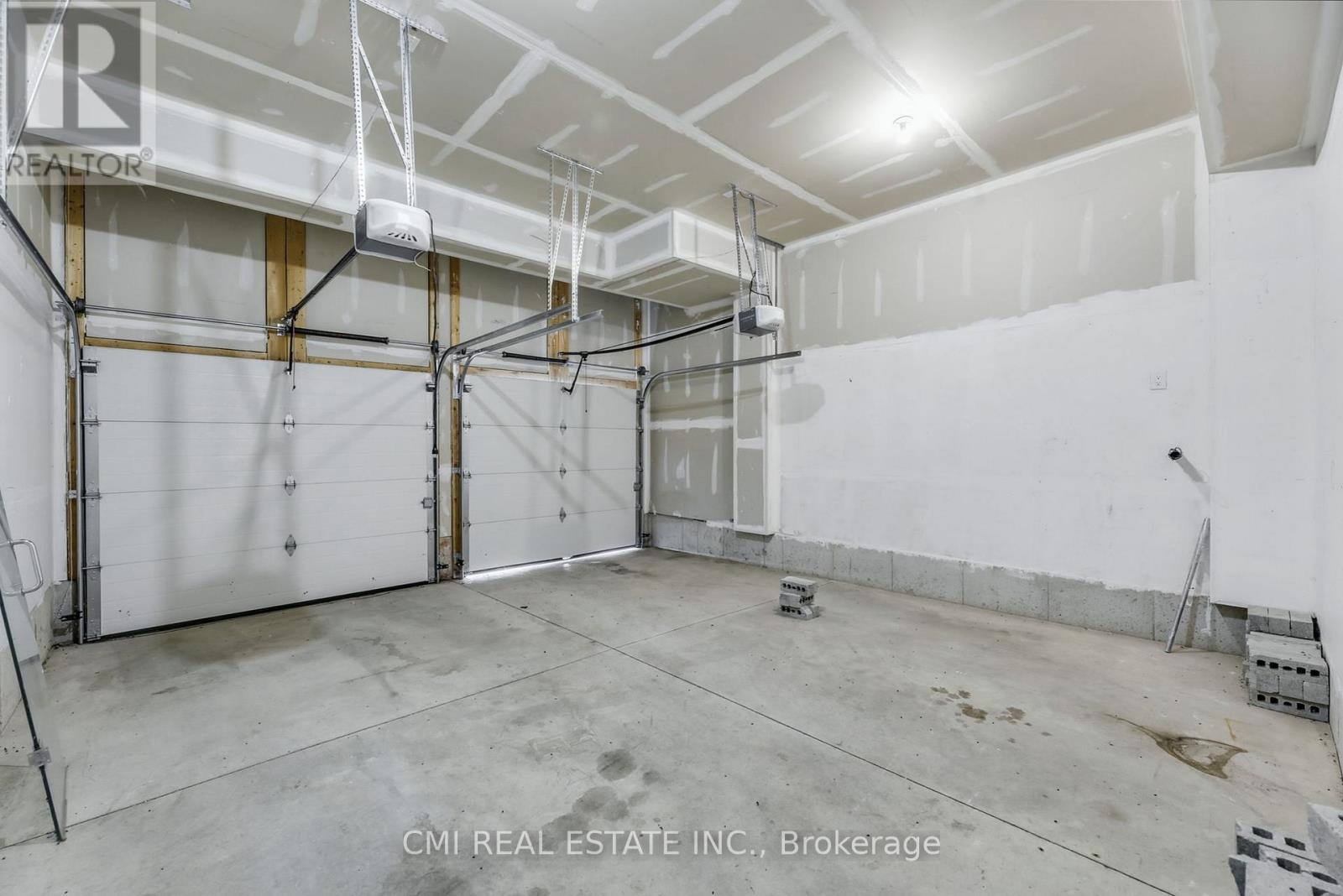 2355 Bakervilla Street, London South, Ontario  N6P 0H4 - Photo 43 - X12454346