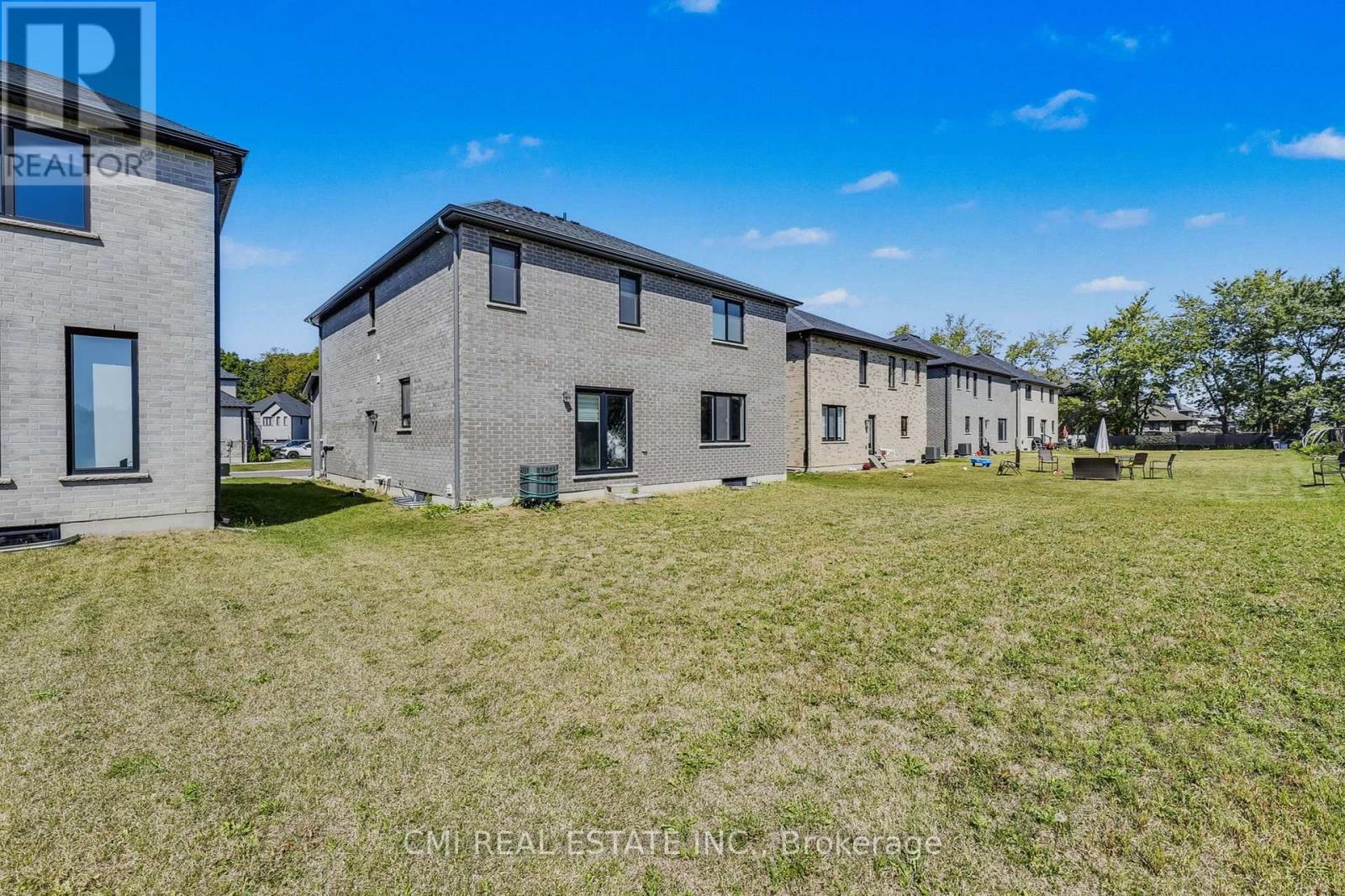 2355 Bakervilla Street, London South, Ontario  N6P 0H4 - Photo 47 - X12454346