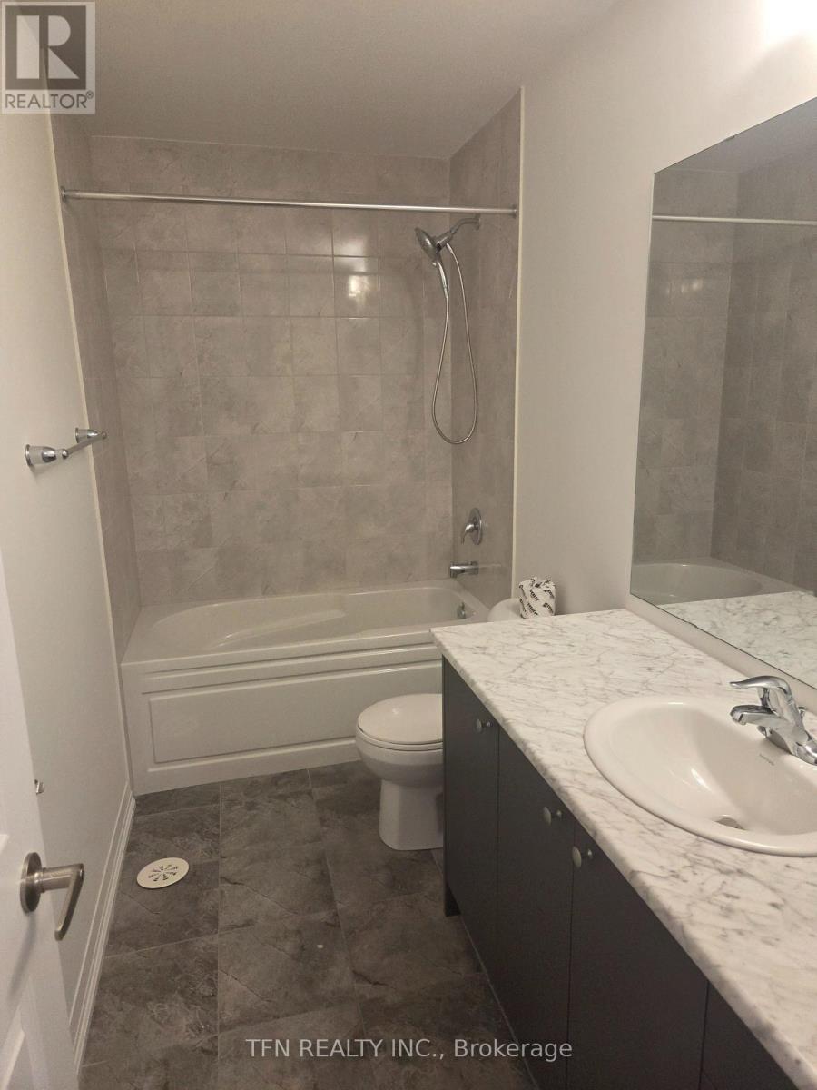 9 Kensington Road, Haldimand, Ontario  N3W 0K2 - Photo 15 - X12454357