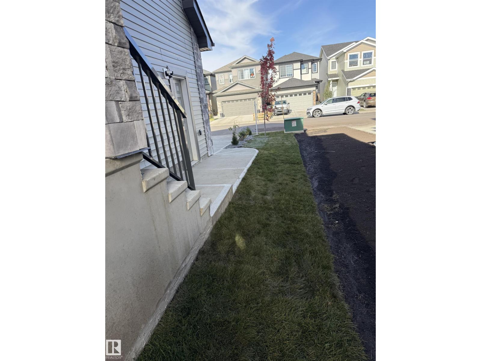 9451 Pear Crescent Sw, Edmonton, Alberta  T6X 2Z5 - Photo 4 - E4461472
