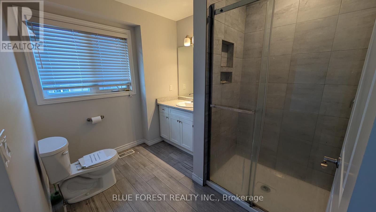 34 - 3400 Castle Rock Place, London South (South W), Ontario  N6L 0E4 - Photo 12 - X12356643