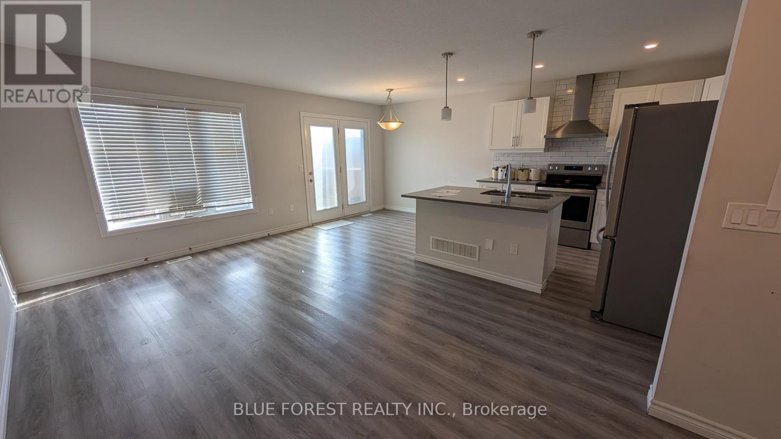 34 - 3400 Castle Rock Place, London South (South W), Ontario  N6L 0E4 - Photo 3 - X12356643