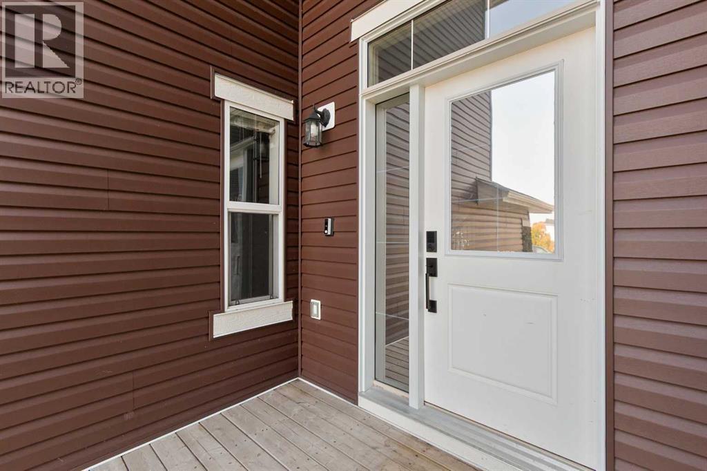 1535 Idaho Street, Carstairs, Alberta  T0M 0N0 - Photo 2 - A2255384