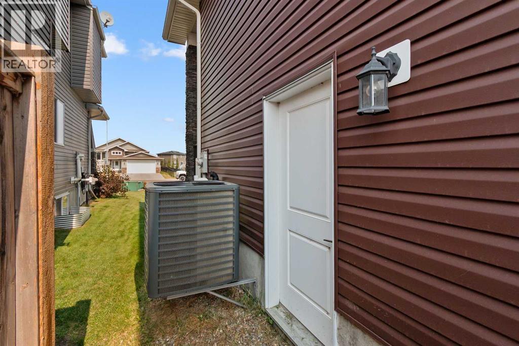 1535 Idaho Street, Carstairs, Alberta  T0M 0N0 - Photo 33 - A2255384