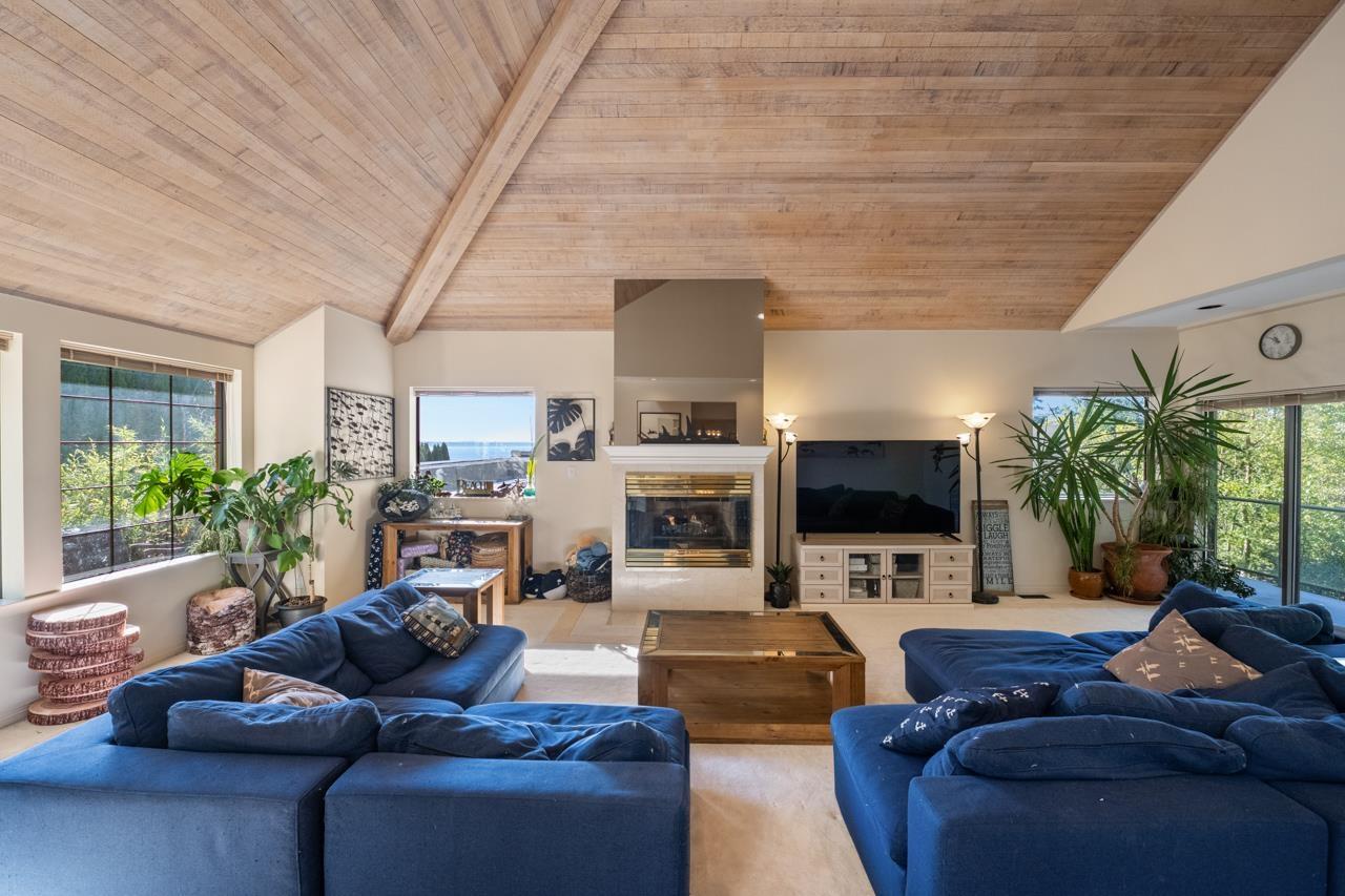 1311 133a Street, Surrey, British Columbia  V4A 4C4 - Photo 8 - R3057020