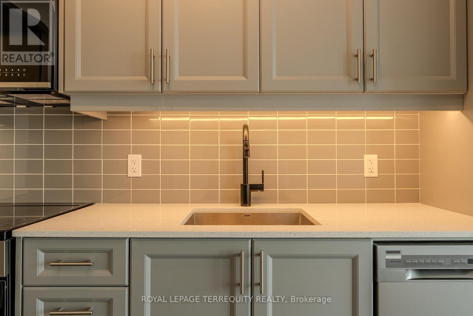 611 - 2343 Khalsa Gate, Oakville, Ontario  L6M 5R6 - Photo 12 - W12433805