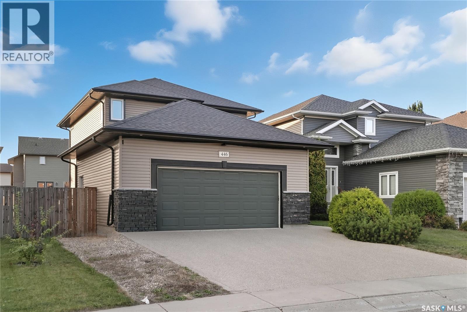 446 Lewin Way, Saskatoon, Saskatchewan  S7T 0T3 - Photo 2 - SK020521