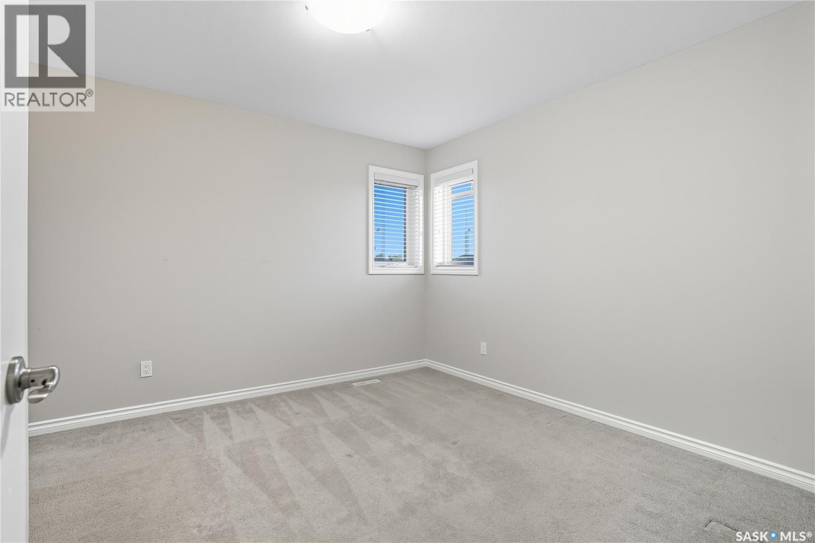 446 Lewin Way, Saskatoon, Saskatchewan  S7T 0T3 - Photo 30 - SK020521