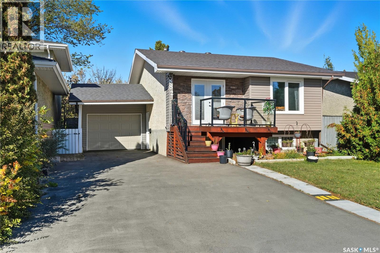882 SAMUELS CRESCENT N, Regina, Saskatchewan