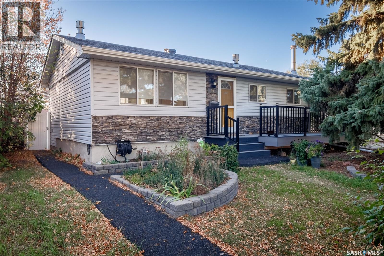 10 Mitchell CRESCENT, Regina, Saskatchewan