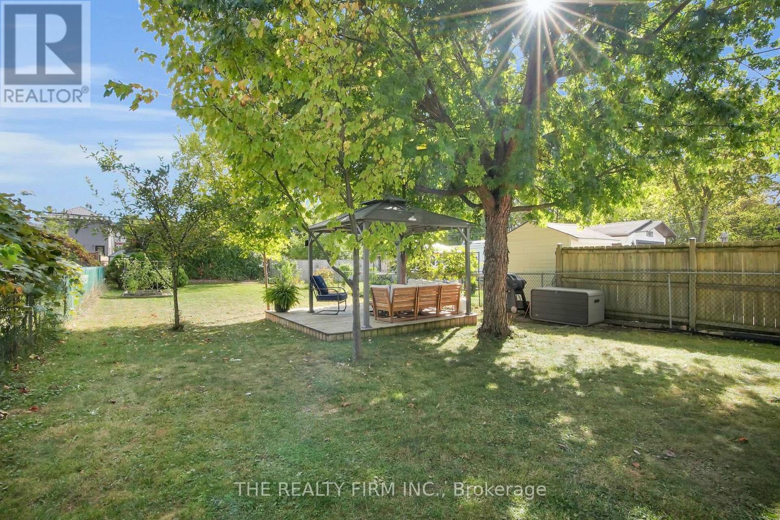 317 Simcoe Street, London East (East K), Ontario  N6B 1J4 - Photo 32 - X12453869