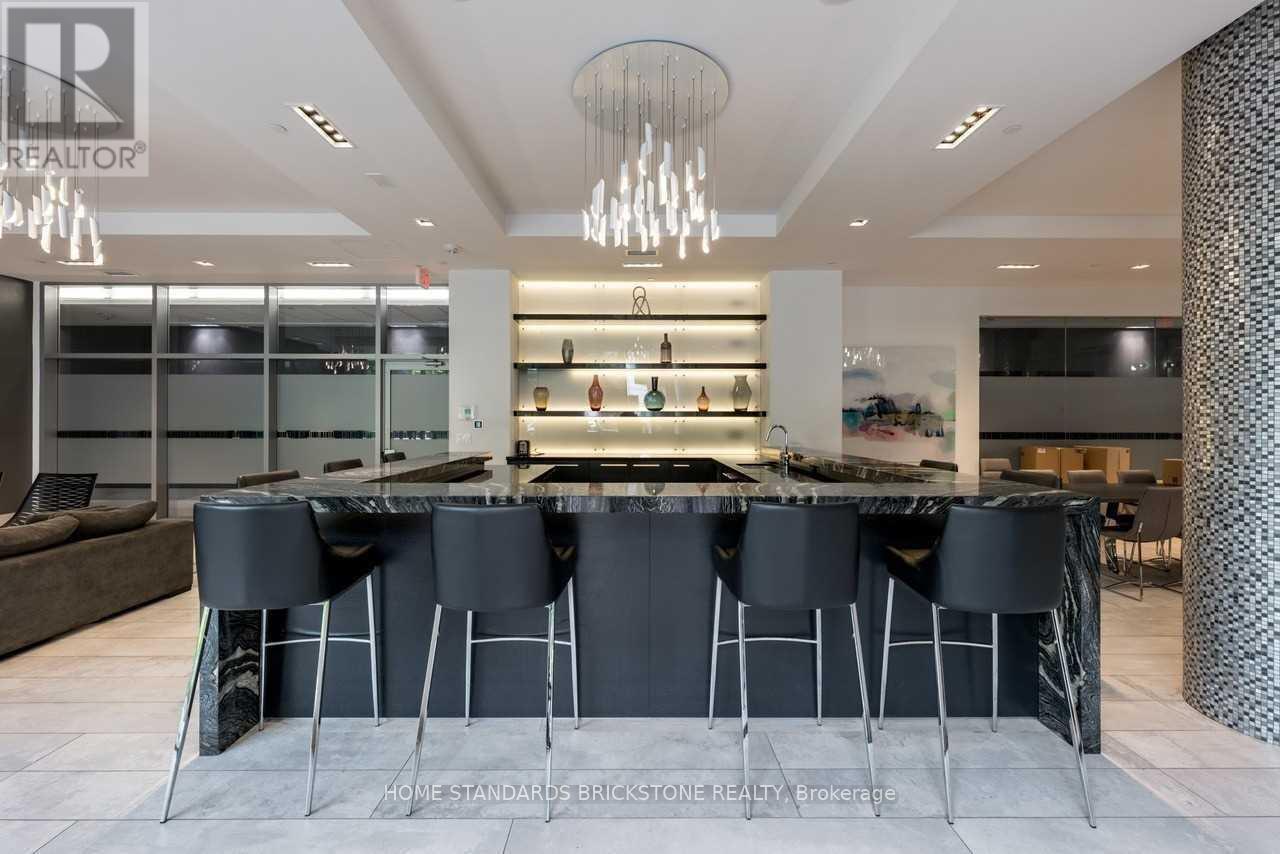 1221 - 525 Adelaide Street W, Toronto, Ontario  M5V 0N7 - Photo 14 - C12454393