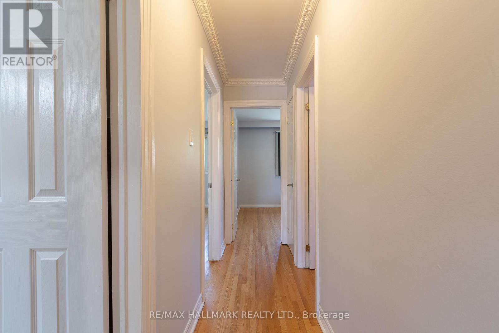 Upper - 252 Apache Trail, Toronto, Ontario  M2H 2W4 - Photo 13 - C12454419