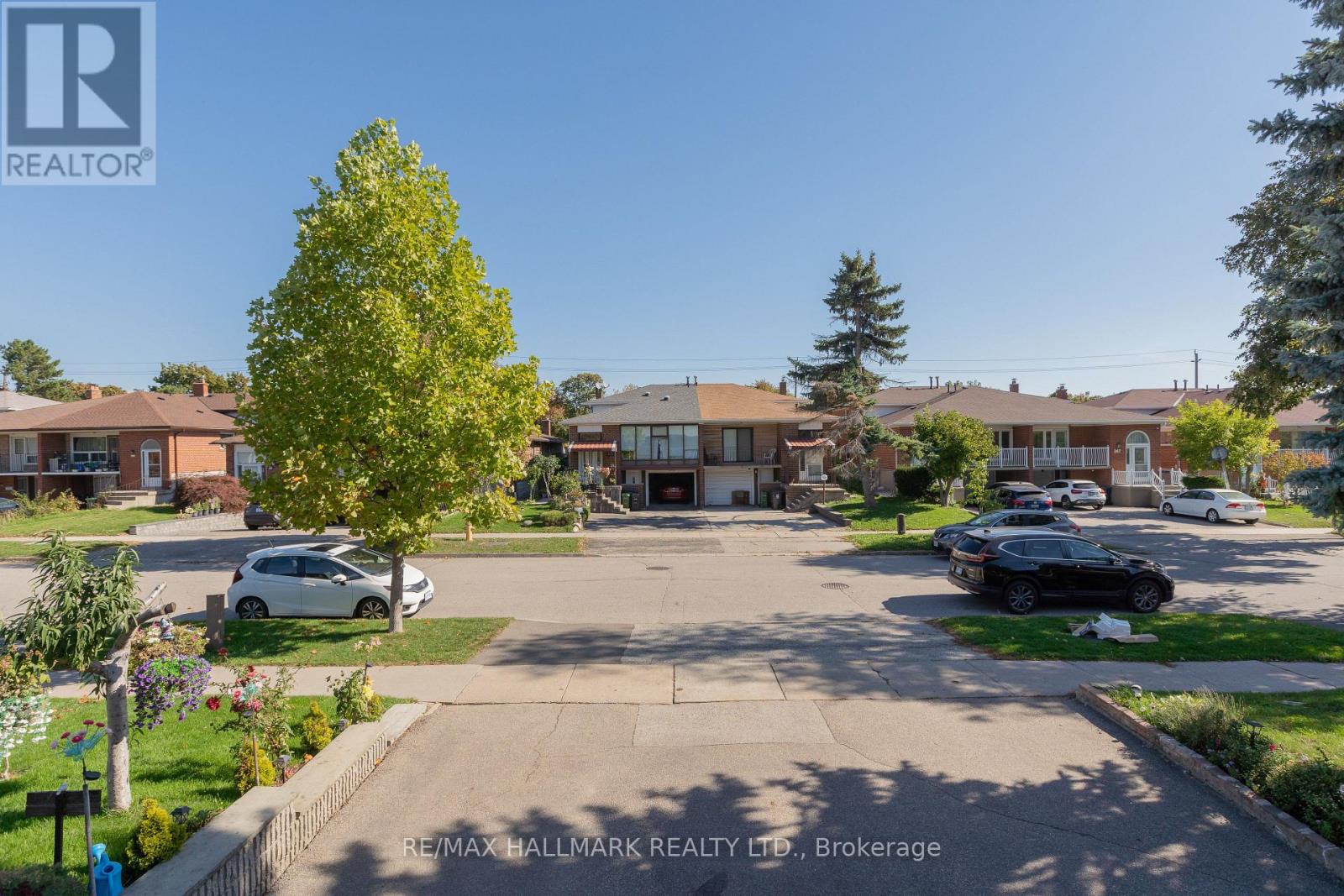 Upper - 252 Apache Trail, Toronto, Ontario  M2H 2W4 - Photo 7 - C12454419