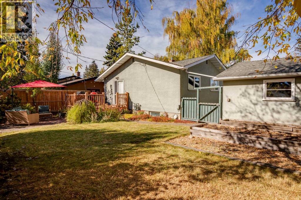114 Hallbrook Drive Sw, Calgary, Alberta  T2V 3H6 - Photo 35 - A2263456