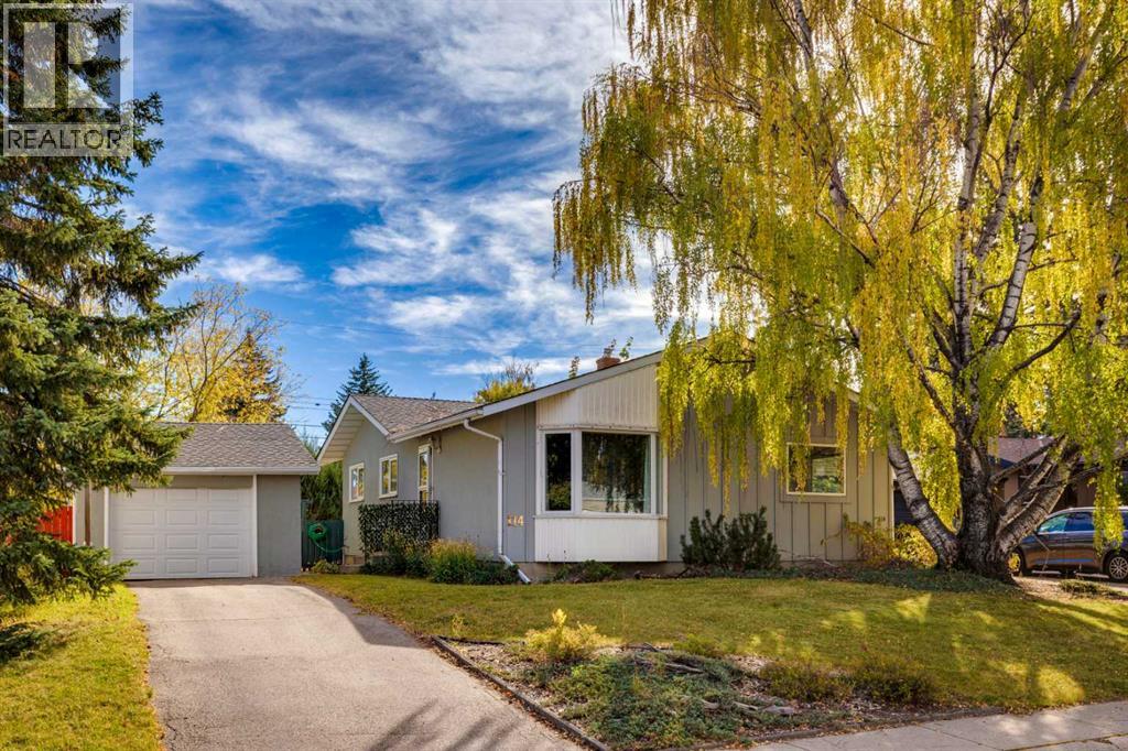 114 Hallbrook Drive Sw, Calgary, Alberta  T2V 3H6 - Photo 46 - A2263456