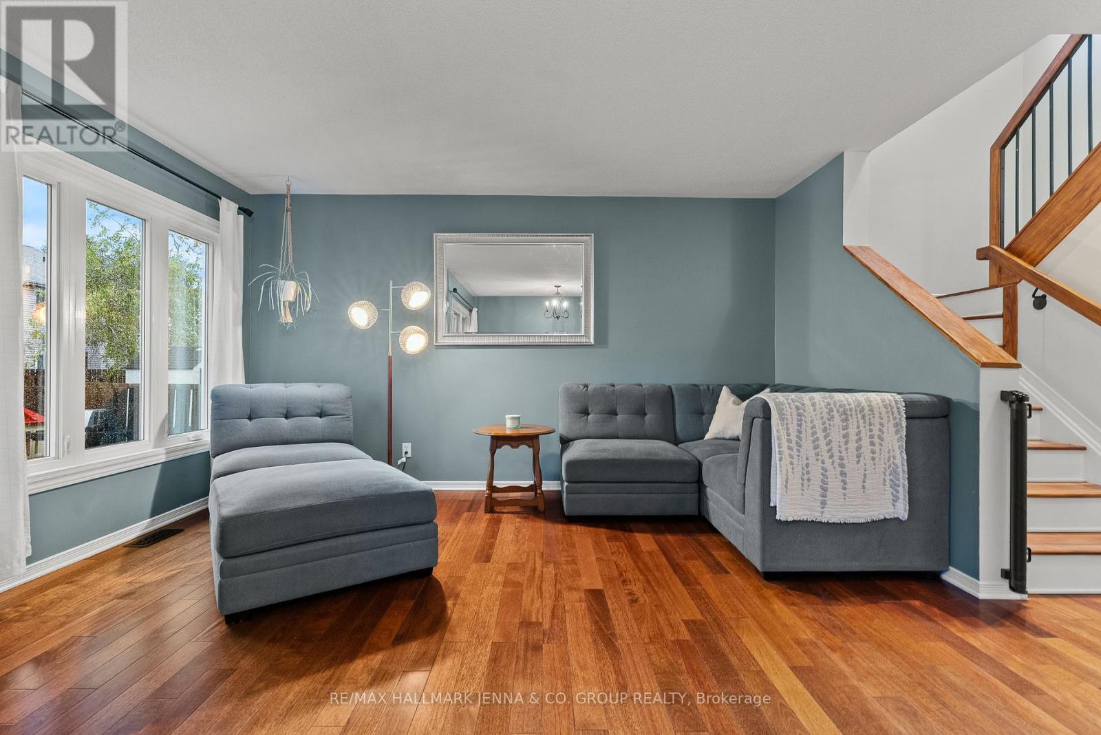 364 Stoneway Drive, Ottawa, Ontario  K2G 6G7 - Photo 17 - X12451839