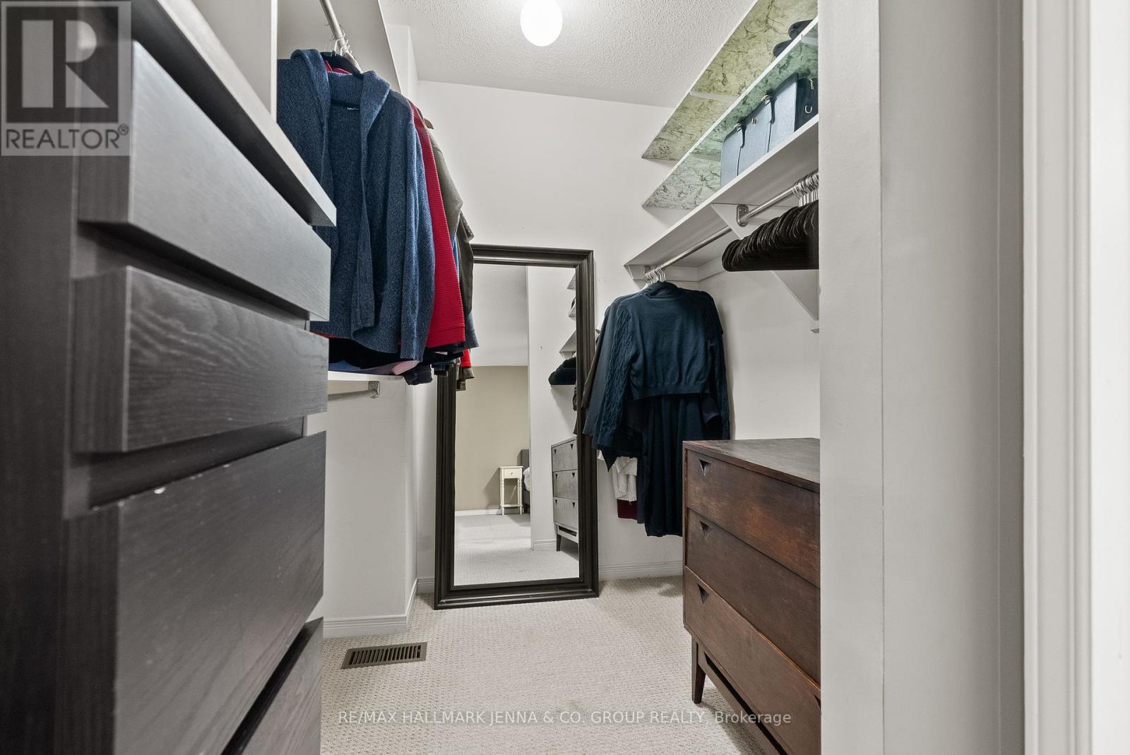 364 Stoneway Drive, Ottawa, Ontario  K2G 6G7 - Photo 22 - X12451839