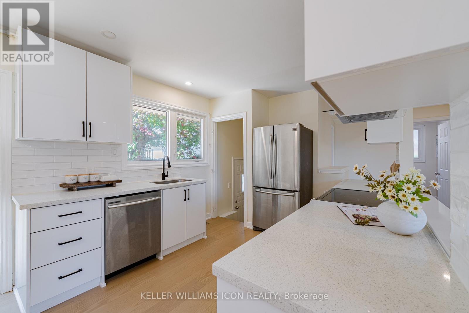 1666 Fisher Avenue, Ottawa, Ontario  K2C 1X7 - Photo 19 - X12452038