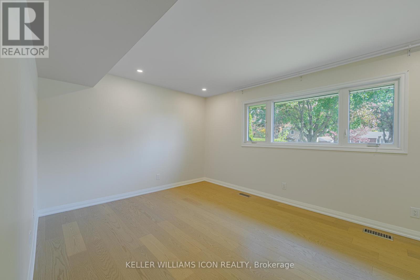 1666 Fisher Avenue, Ottawa, Ontario  K2C 1X7 - Photo 22 - X12452038