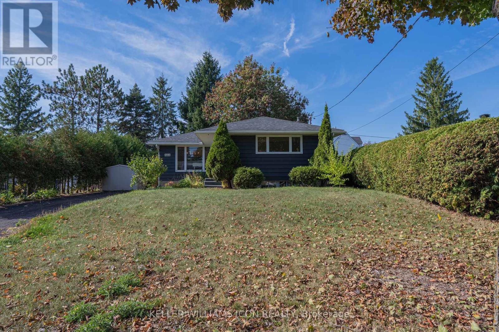 1666 Fisher Avenue, Ottawa, Ontario  K2C 1X7 - Photo 31 - X12452038