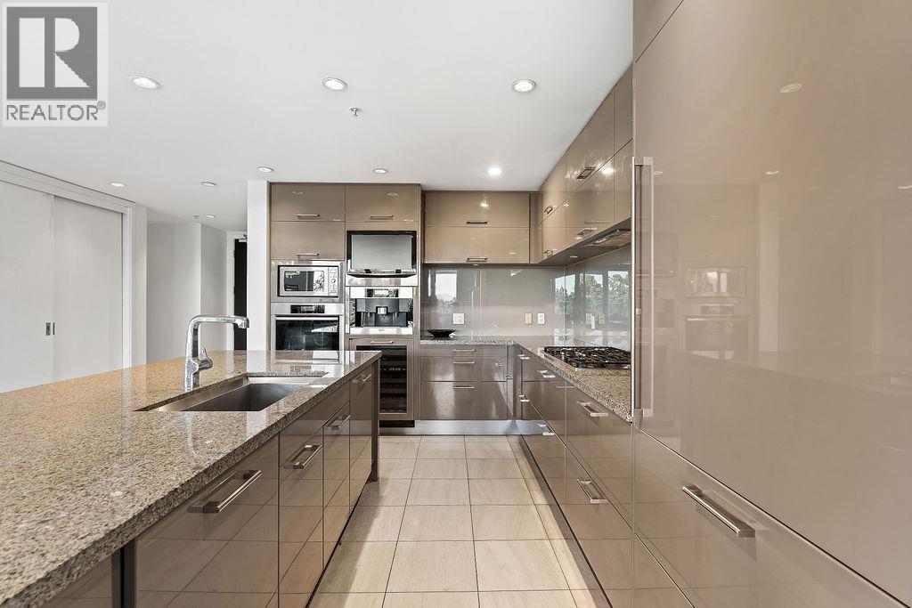 503 6093 Iona Drive, Vancouver, British Columbia  V6T 0B2 - Photo 8 - R3056345