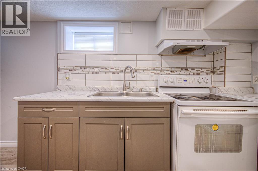 169 Bruce Street Unit# Basement, Kitchener, Ontario  N2B 1Z2 - Photo 4 - 40777953