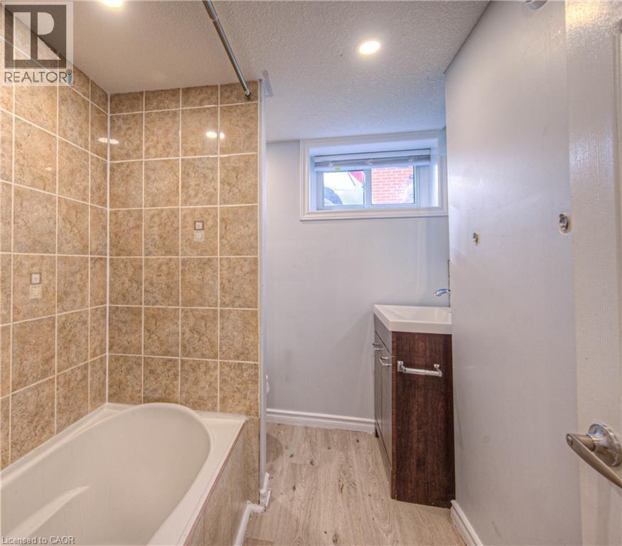 169 Bruce Street Unit# Basement, Kitchener, Ontario  N2B 1Z2 - Photo 8 - 40777953