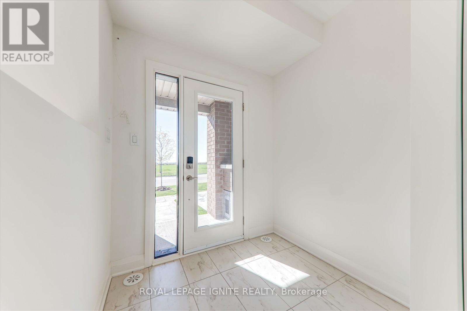 807 Port Darlington Road, Clarington, Ontario  L1C 7G4 - Photo 5 - E12454415