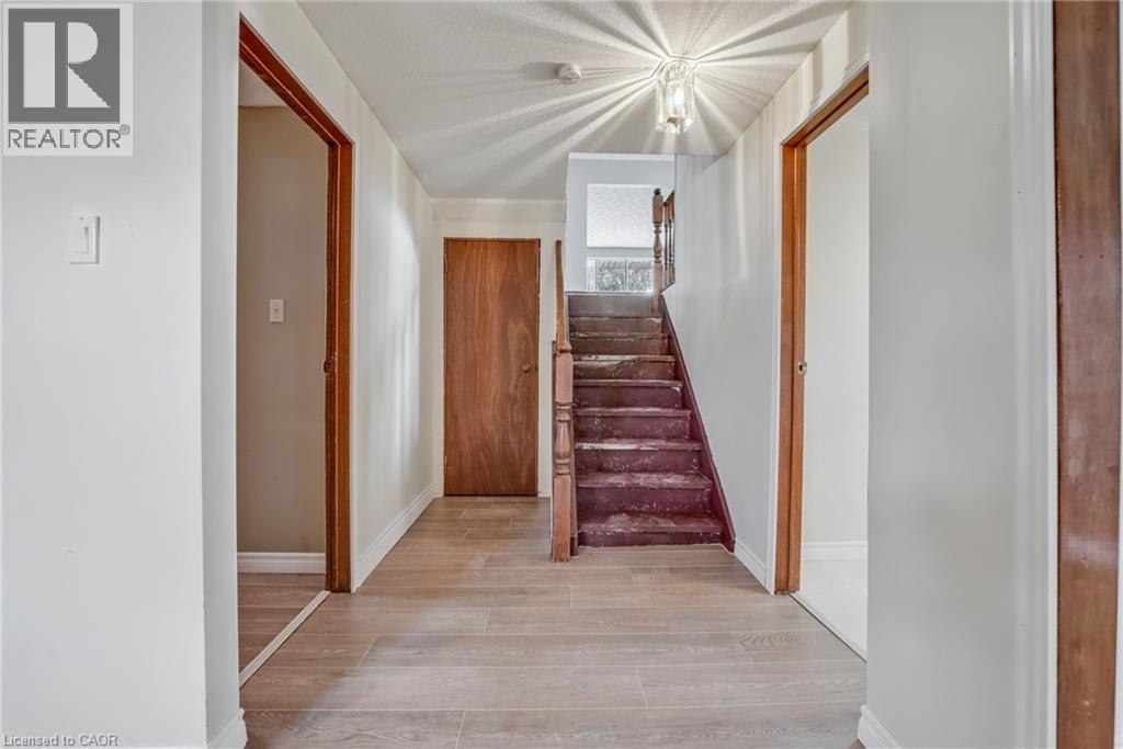 3 Envoy Boulevard, Stoney Creek, Ontario  L8G 4M1 - Photo 21 - 40777944