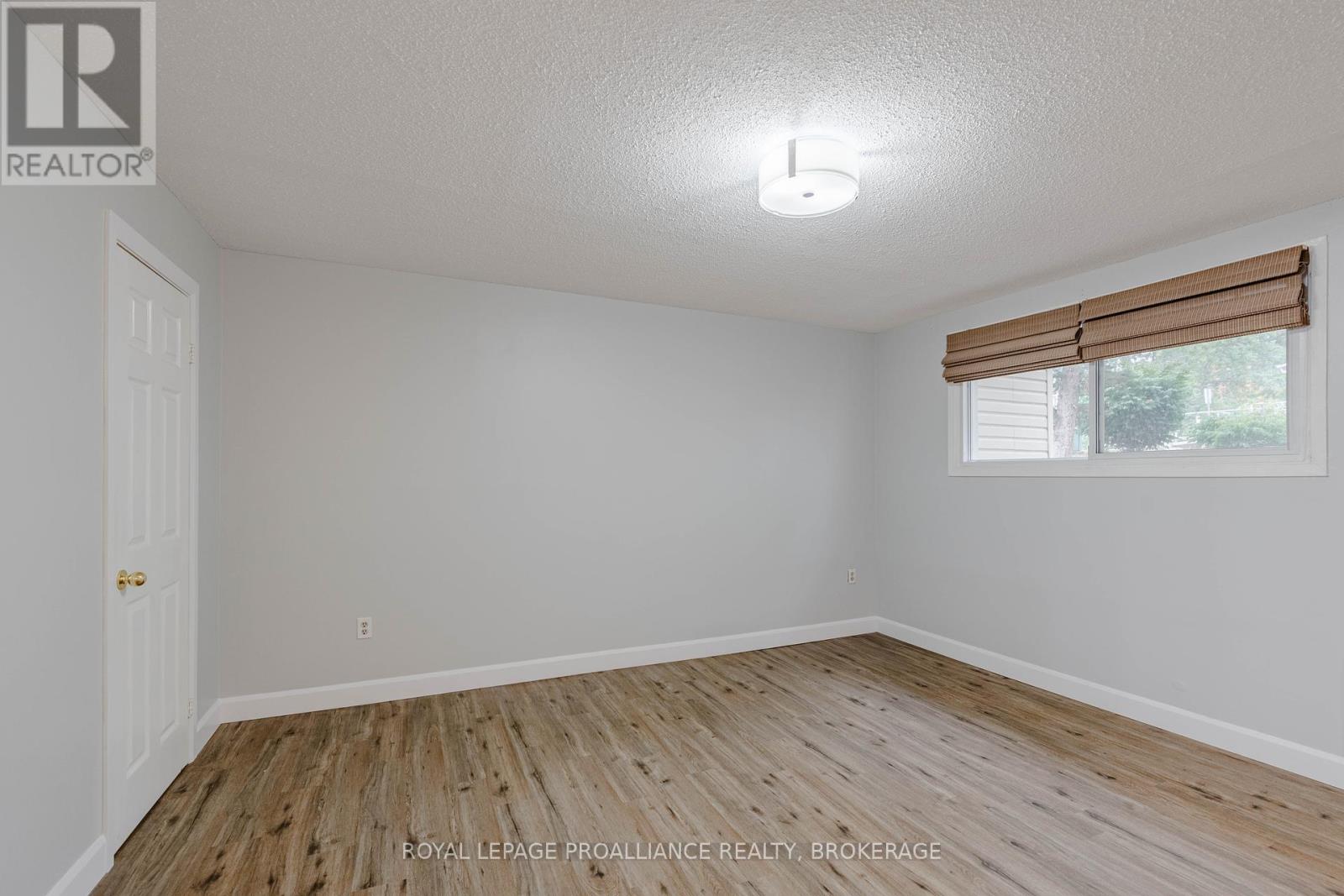 101 - 845 Milford Drive, Kingston, Ontario  K7P 1A7 - Photo 7 - X12454472