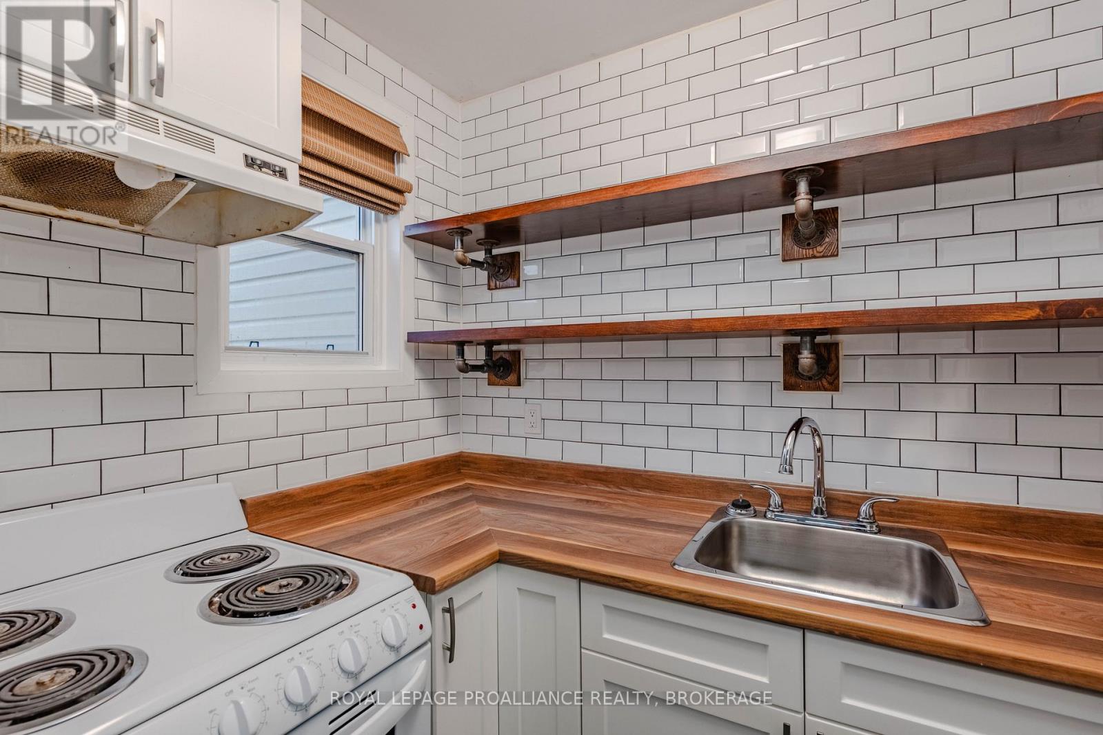 101 - 845 Milford Drive, Kingston, Ontario  K7P 1A7 - Photo 8 - X12454472