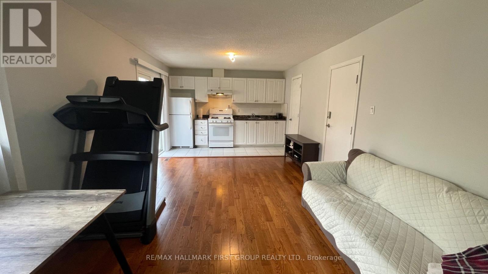 1 - 32 Fireside Drive, Toronto, Ontario  M1B 2E9 - Photo 3 - E12454359