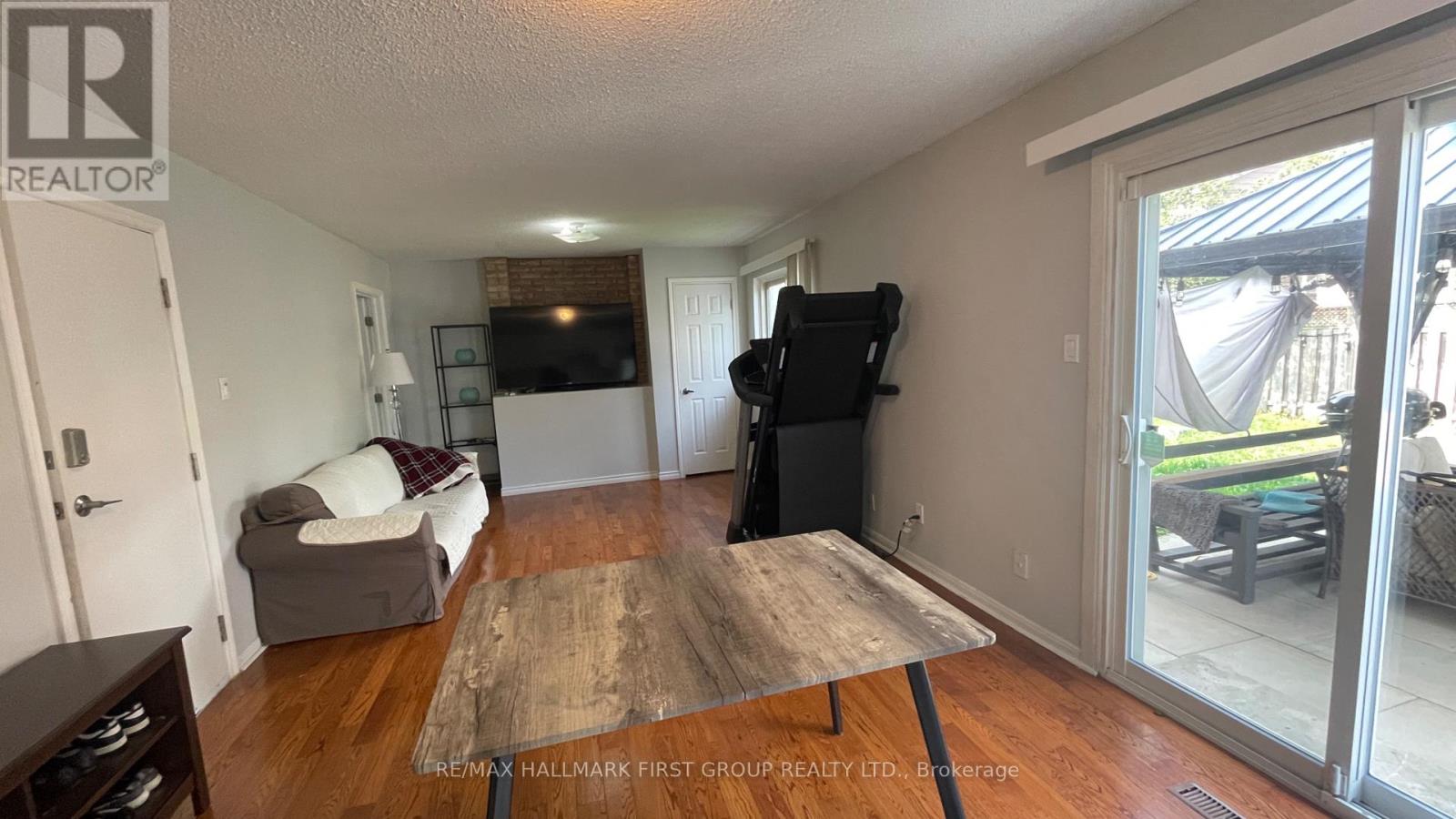 1 - 32 Fireside Drive, Toronto, Ontario  M1B 2E9 - Photo 5 - E12454359
